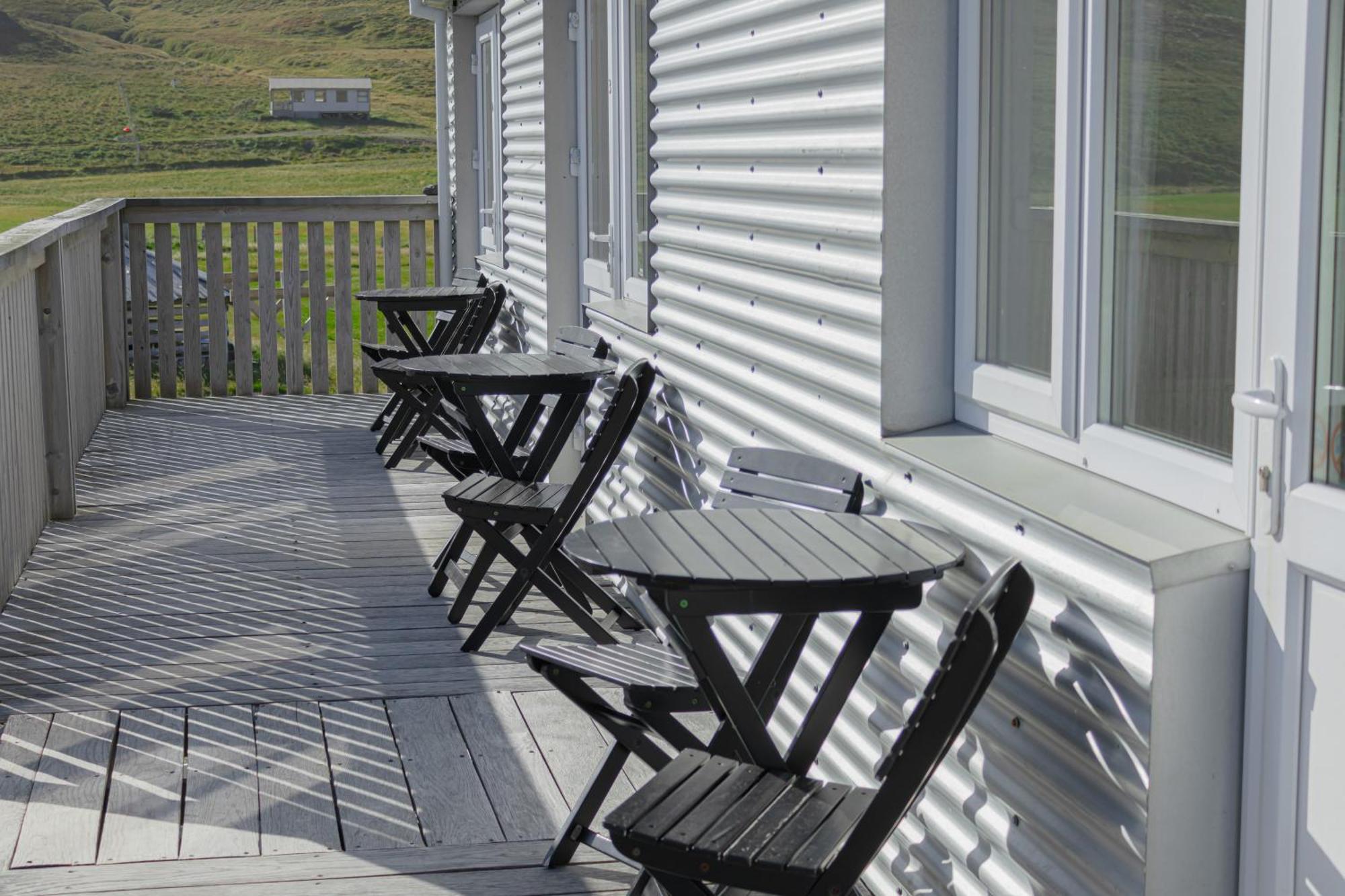 Urdartindur Guesthouse And Cottages Northurfjorthur Bagian luar foto
