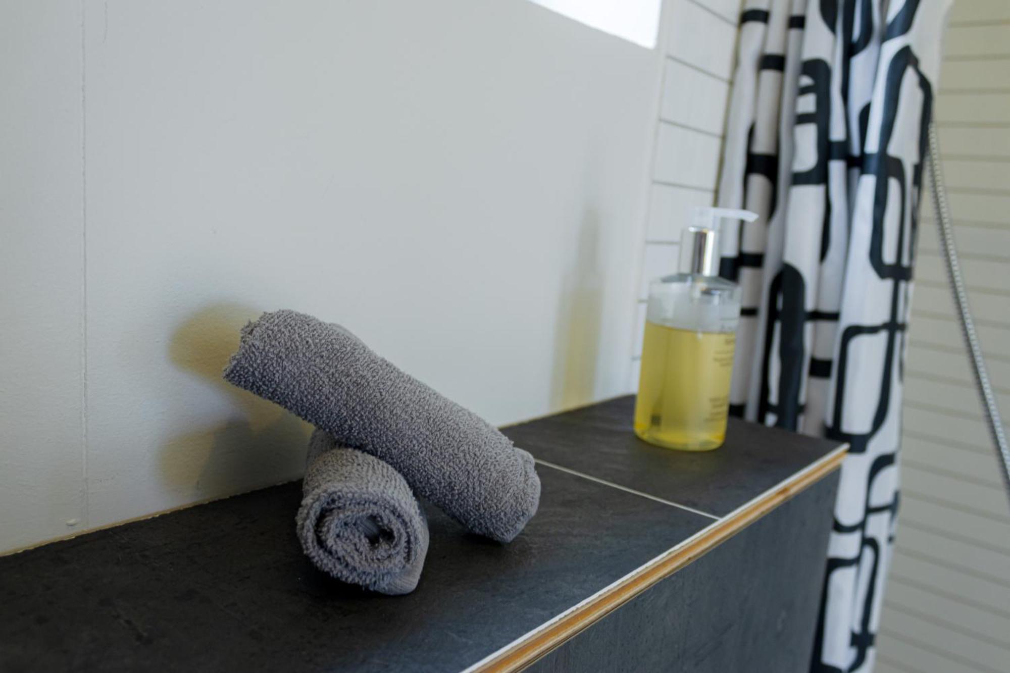 Urdartindur Guesthouse And Cottages Northurfjorthur Ruang foto