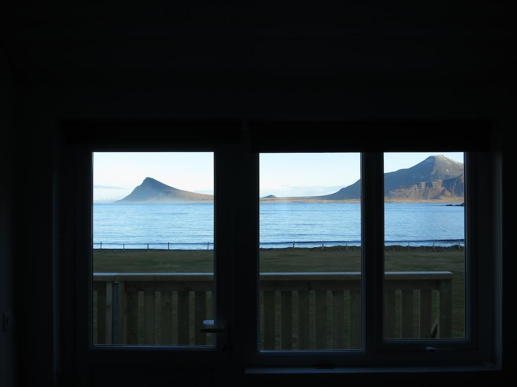 Urdartindur Guesthouse And Cottages Northurfjorthur Ruang foto